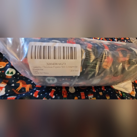 Christmas Pajamas Women's Size Small - Picture 7 of 7